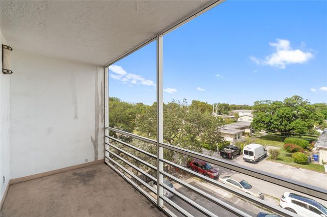 1830 Dixieanna St 404, Hollywood, FL 33020