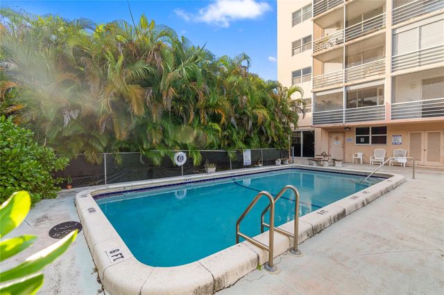 1830 Dixieanna St 404, Hollywood, FL 33020