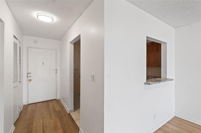 1830 Dixieanna St 404, Hollywood, FL 33020