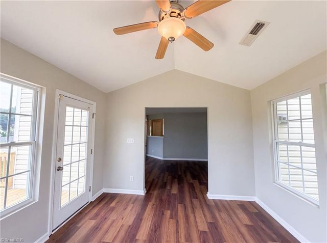 112 Rockbridge Court, Kernersville, NC 27284