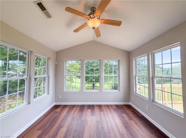 112 Rockbridge Court, Kernersville, NC 27284