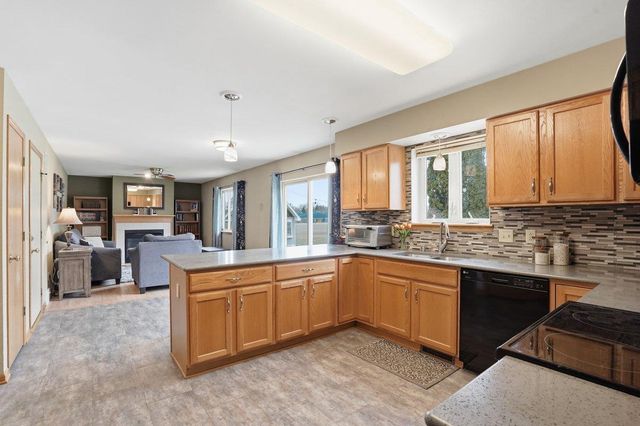 500 Larum Lane, Stoughton, WI 53589