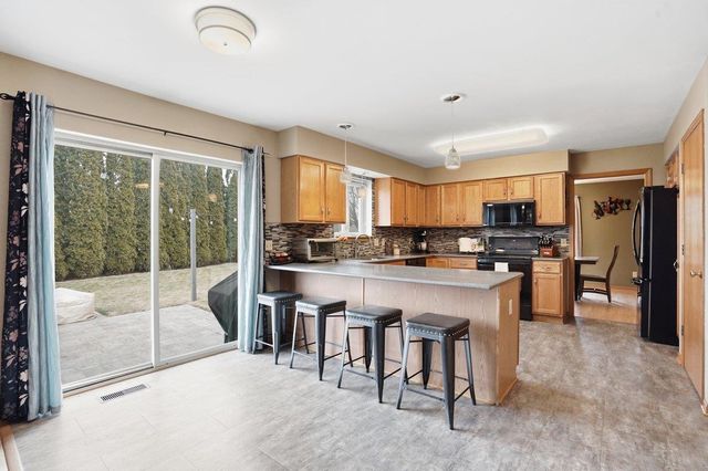 500 Larum Lane, Stoughton, WI 53589