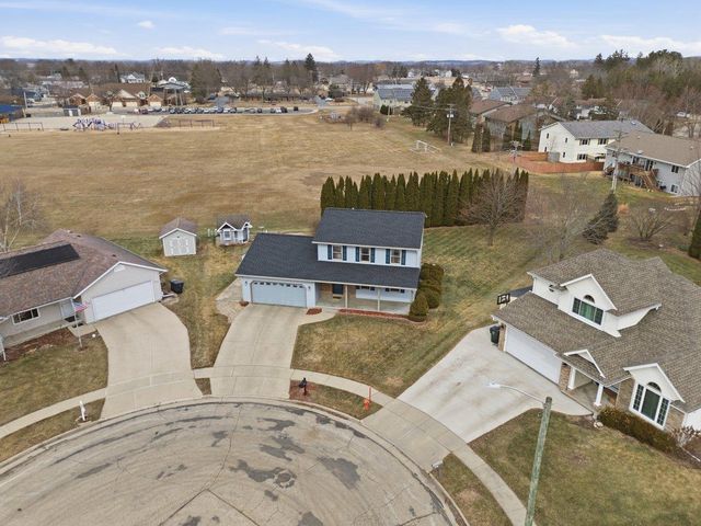 500 Larum Lane, Stoughton, WI 53589