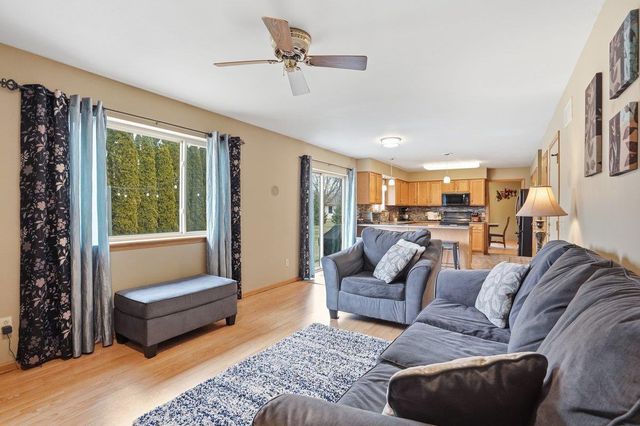 500 Larum Lane, Stoughton, WI 53589