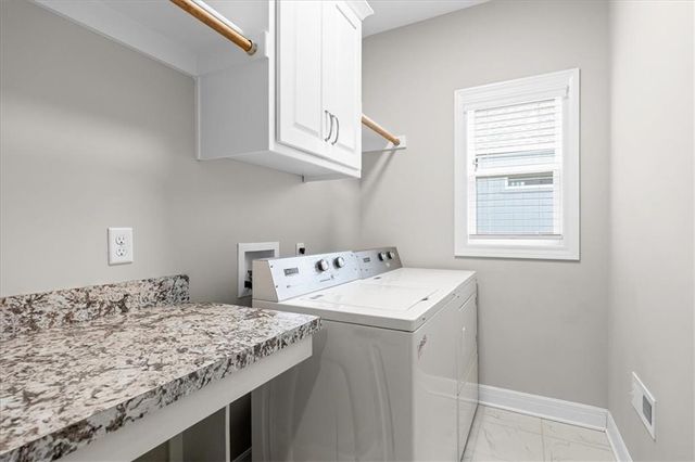 14462 Aurora Lane, Basehor, KS 66007