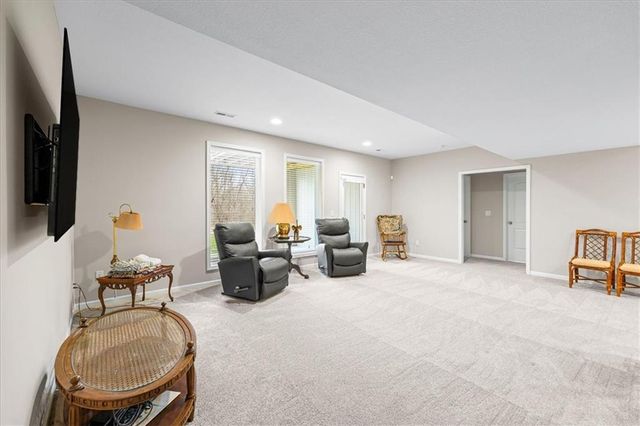 14462 Aurora Lane, Basehor, KS 66007