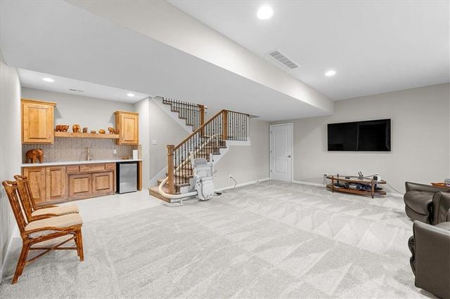 14462 Aurora Lane, Basehor, KS 66007