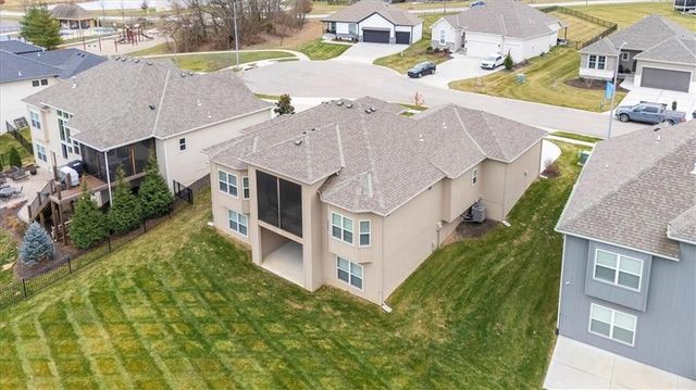 14462 Aurora Lane, Basehor, KS 66007