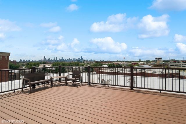 2806 N Oakley Avenue 408, Chicago, IL 60618