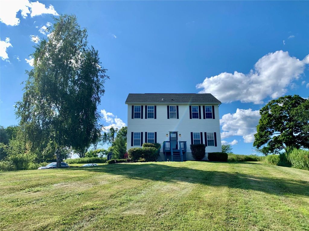 34 Grangevale Road, Lagrangeville, NY 12540