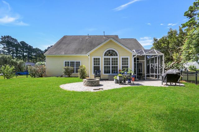 99 Pinecrest Cir, Bluffton, SC 29910