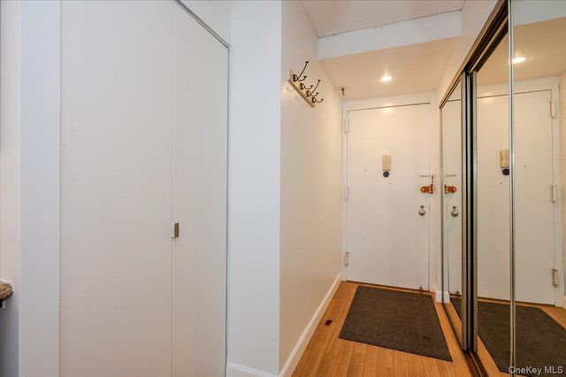 730 W Broadway 2J, Long Beach, NY 11561