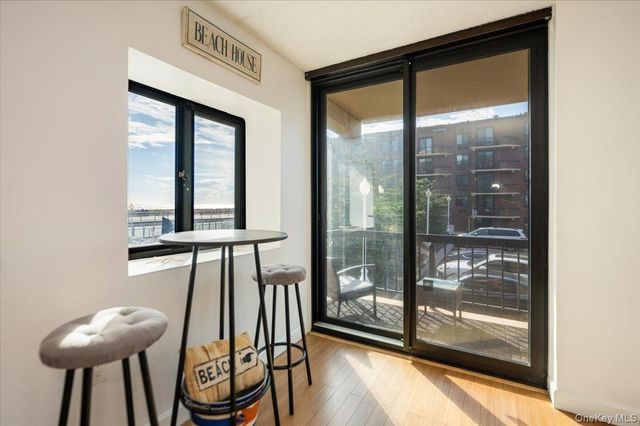 730 W Broadway 2J, Long Beach, NY 11561