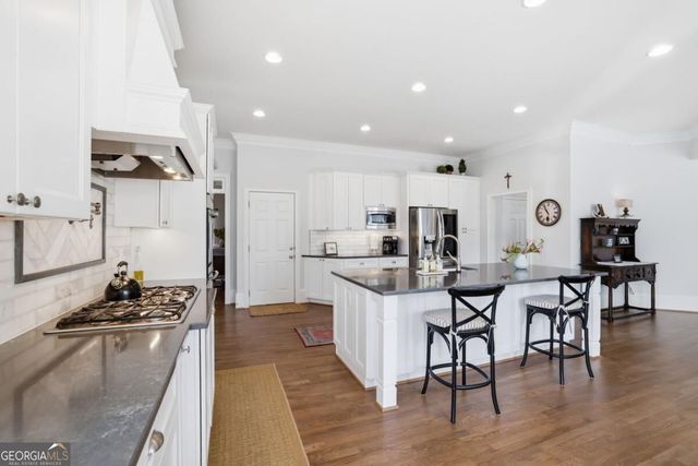 6293 Fernstone Trail NW, Acworth, GA 30101