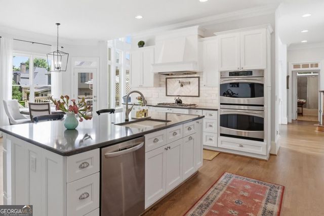 6293 Fernstone Trail NW, Acworth, GA 30101