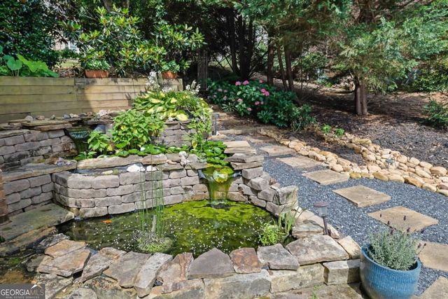 6293 Fernstone Trail NW, Acworth, GA 30101