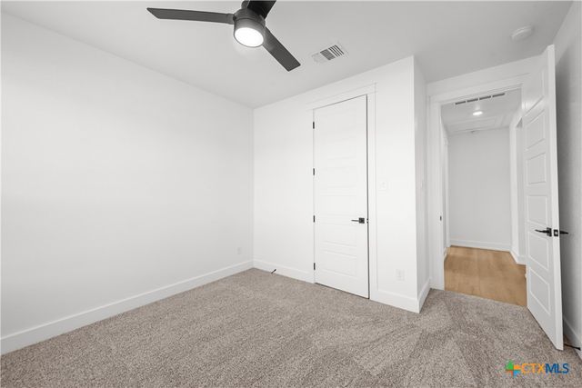 2042 Gray Fox Drive, Nolanville, TX 76559