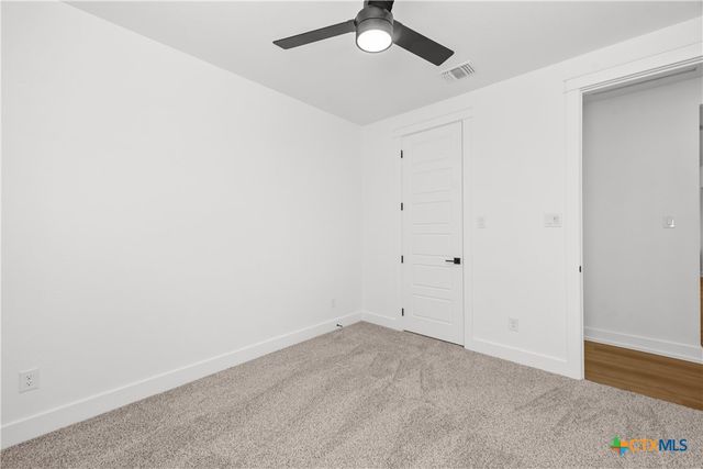 2042 Gray Fox Drive, Nolanville, TX 76559