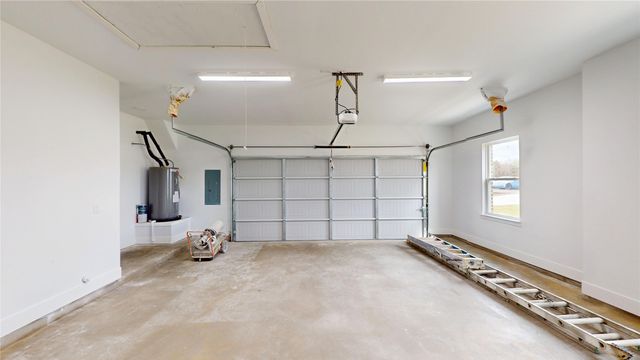 956 County Road 4108, Greenville, TX 75401