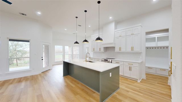 956 County Road 4108, Greenville, TX 75401