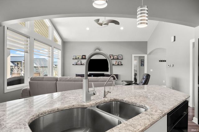 11819 Distant Hills, Spencerville, IN 46788