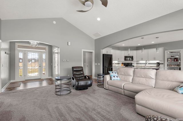 11819 Distant Hills, Spencerville, IN 46788