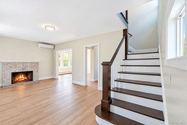 8 Burchell Boulevard, Bay Shore, NY 11706