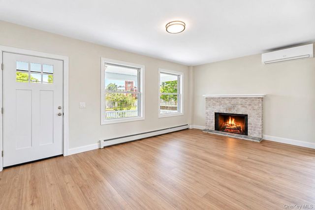 8 Burchell Boulevard, Bay Shore, NY 11706