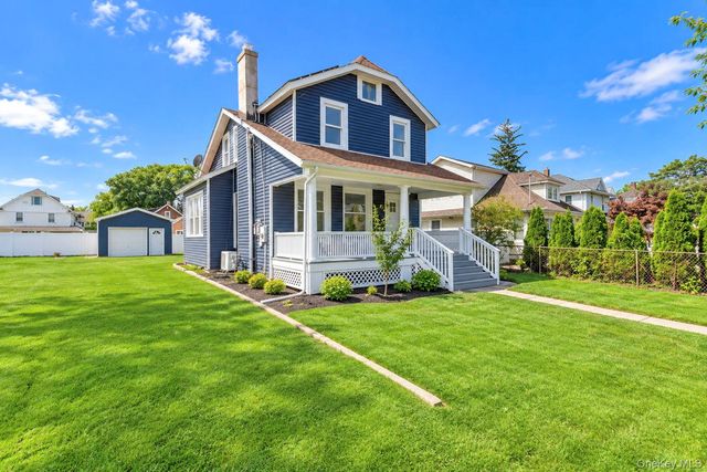 8 Burchell Boulevard, Bay Shore, NY 11706