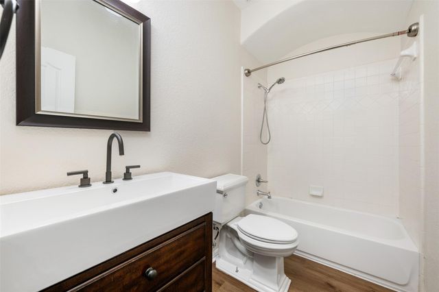 2512 Rio Mesa DR, Austin, TX 78732