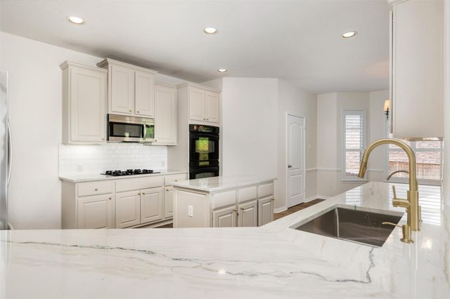 2512 Rio Mesa DR, Austin, TX 78732