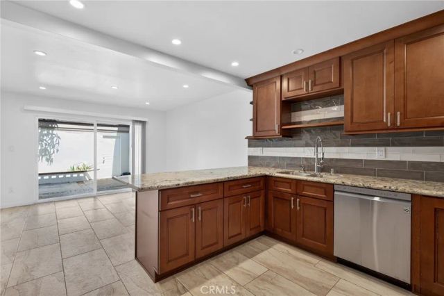 11 Redwood Tree, Irvine, CA 92612