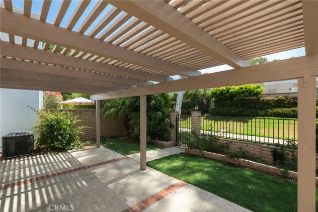 11 Redwood Tree, Irvine, CA 92612