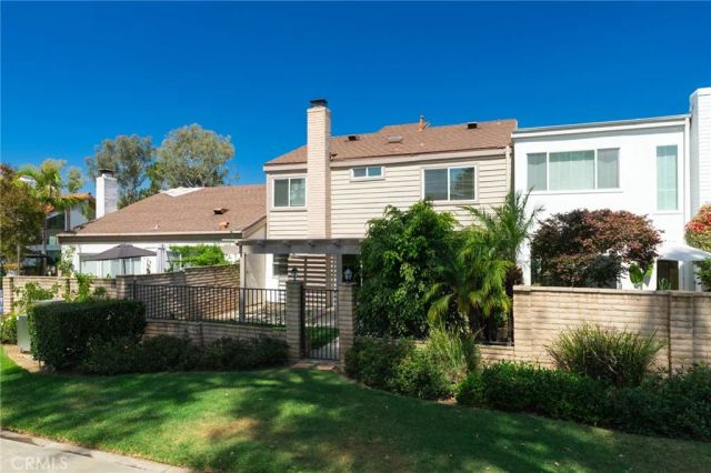 11 Redwood Tree, Irvine, CA 92612