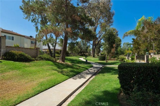 11 Redwood Tree, Irvine, CA 92612