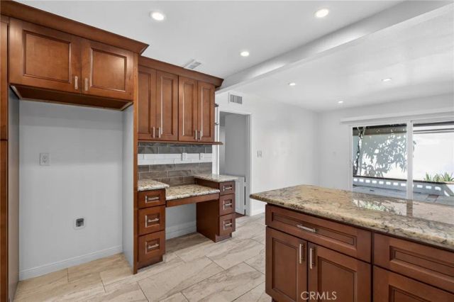11 Redwood Tree, Irvine, CA 92612