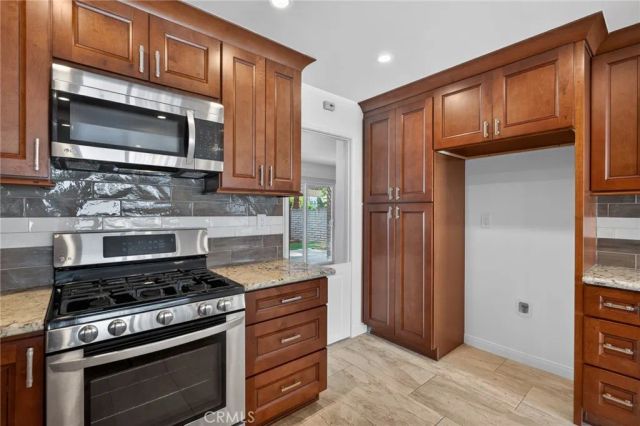 11 Redwood Tree, Irvine, CA 92612
