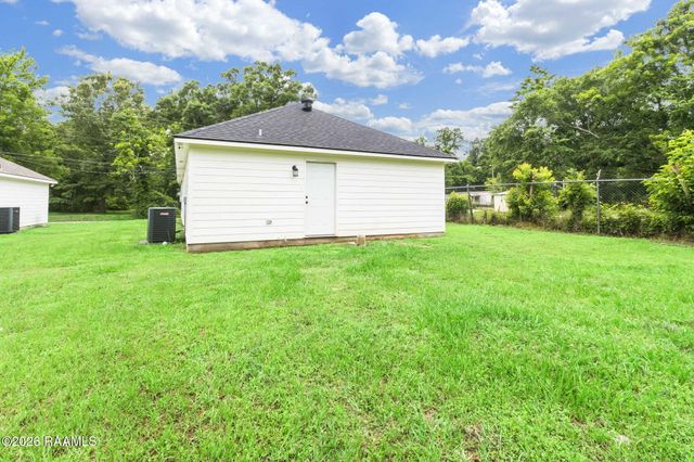 1422 Pujo Avenue, Opelousas, LA 70570