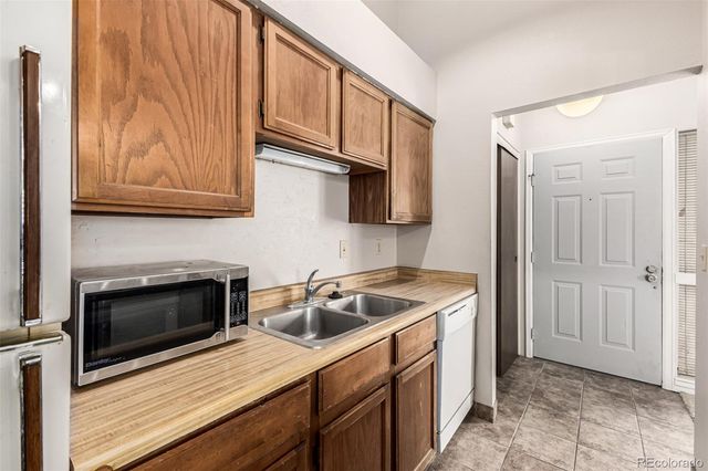 12354 W Nevada Place 301, Lakewood, CO 80228