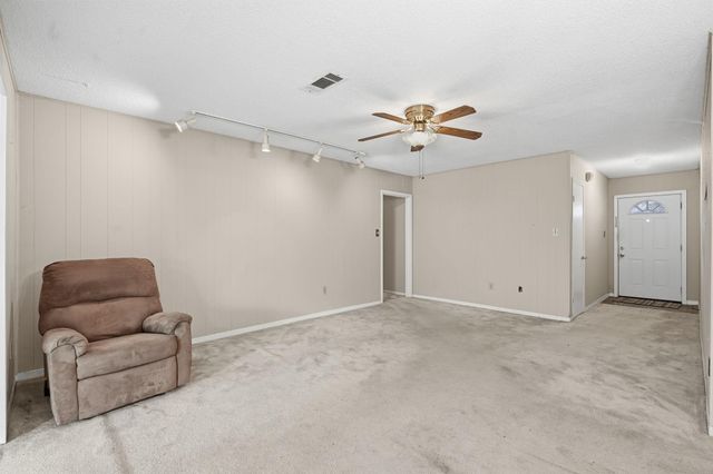 107 Montrose Circle, Conroe, TX 77301