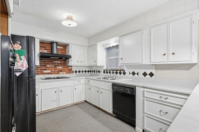 107 Montrose Circle, Conroe, TX 77301