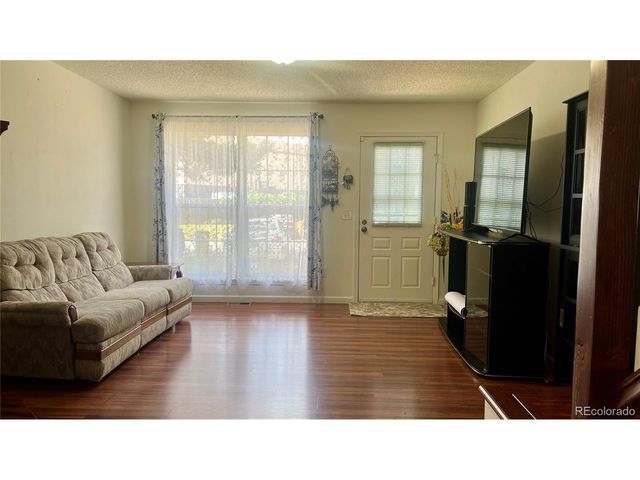 1650 S Ivory Cir D, Aurora, CO 80017