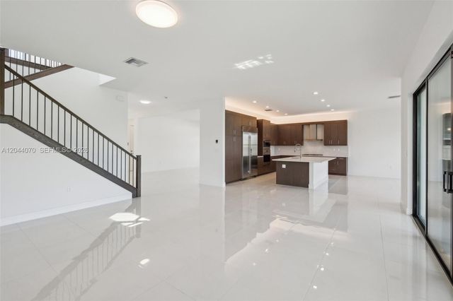 13075 Feathering Way, Palm Beach Gardens, FL 33412