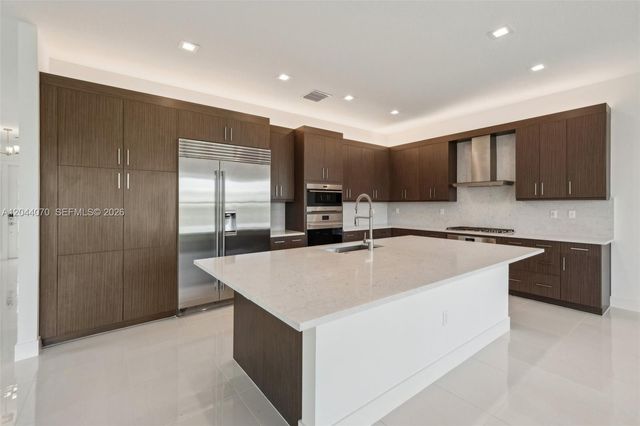 13075 Feathering Way, Palm Beach Gardens, FL 33412