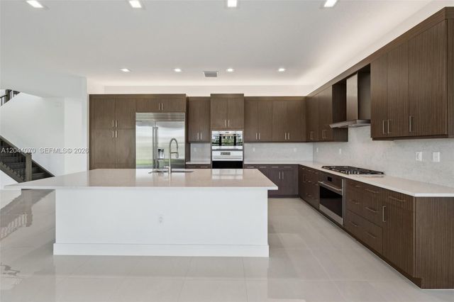 13075 Feathering Way, Palm Beach Gardens, FL 33412