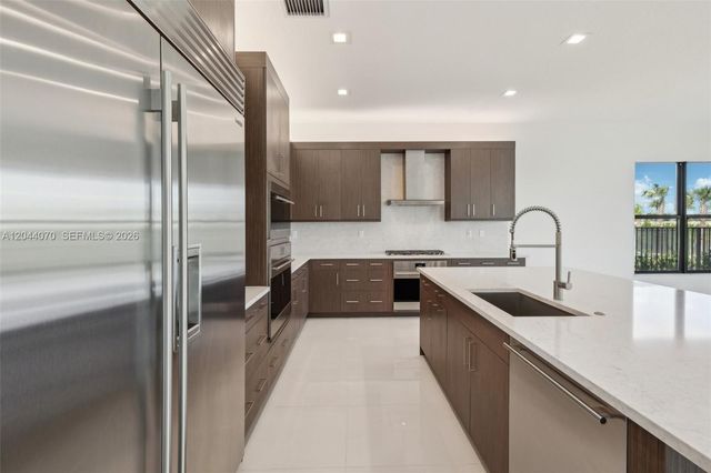 13075 Feathering Way, Palm Beach Gardens, FL 33412