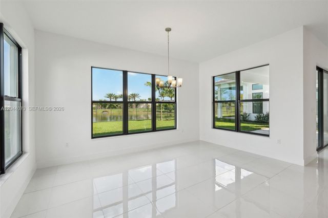 13075 Feathering Way, Palm Beach Gardens, FL 33412