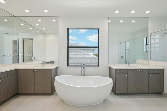 13075 Feathering Way, Palm Beach Gardens, FL 33412