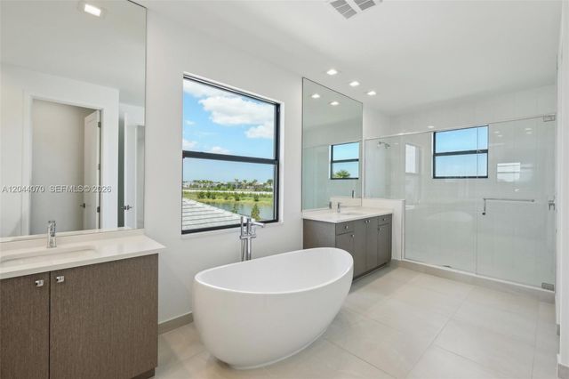 13075 Feathering Way, Palm Beach Gardens, FL 33412